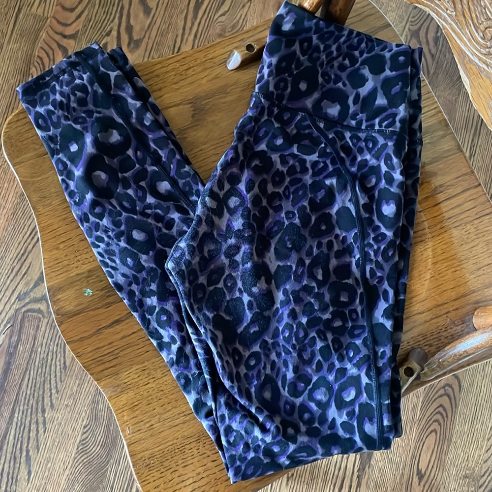 Fabletics Full Length Legging Size Small
